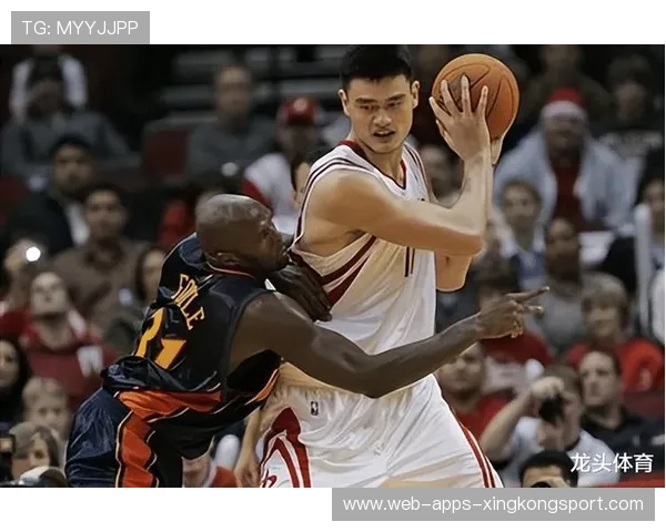 高光时刻:联盟顶级中锋的全场表现!,目前联盟最强中锋 高光时刻:联盟顶级中锋的全场表现!,目前联盟最强中锋