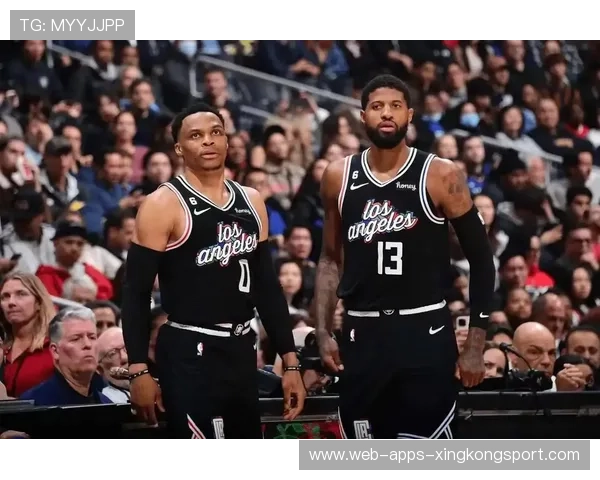 乔治突破连取要分,洛杉矶气势腾飞